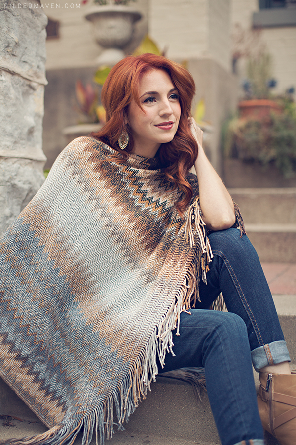 <3 Fall Fashion  - Cozy Zig Zag Poncho on gildedmaven.com