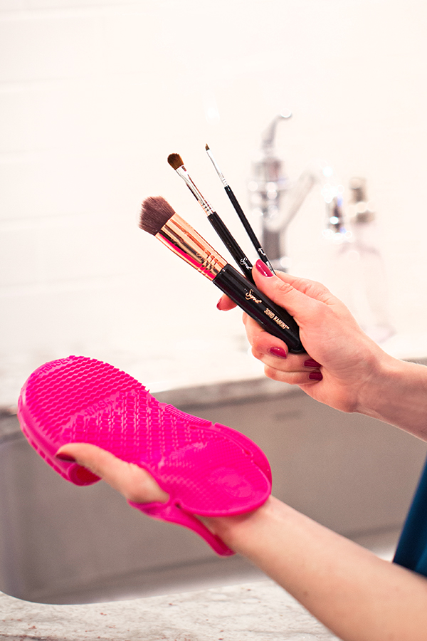 Use this ONE TRICK to get your makeup brushes super clean EVERY time!!